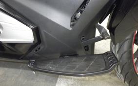 HONDA NM4 VULTUS -02 2014