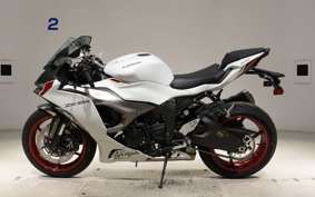 KAWASAKI NINJA ZX-6R A 2025