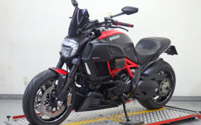 DUCATI DIAVEL CARBON 2014 ZDMG105JAEB