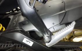 YAMAHA YZF-R1 2024