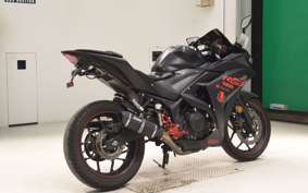 YAMAHA YZF-R25