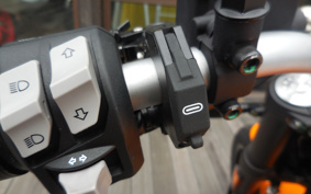 DUCATI  DUCATI  SCRAMBLER  ICON  2024 7K00