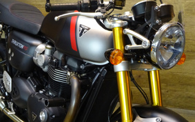 TRIUMPH THRUXTON RS 2020 DAD87H