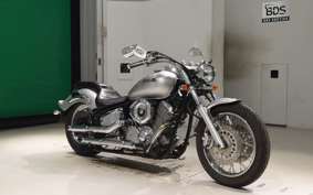 YAMAHA DRAGSTAR 1100 2004 VP13J