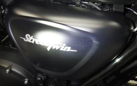 TRIUMPH STREET TWIN 2018