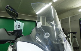 SUZUKI Vｽﾄﾛｰﾑ650A 2013 VP56A