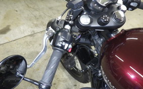 TRIUMPH BONNEVILLE BOBBER 2017