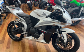 HONDA CBR600RR 2010 PC40