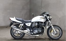 SUZUKI INAZUMA 400 2000 GK7BA