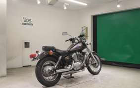 YAMAHA VIRAGO 250 2004 3DM