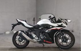 SUZUKI GSX250 R DN11A