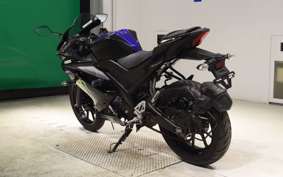 YAMAHA YZF-R15 2013