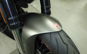 DUCATI DIAVEL STRADA 2013