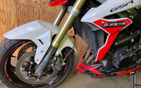 SUZUKI GSR750 2011 C5111