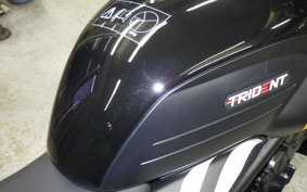 TRIUMPH TRIDENT 660 2026