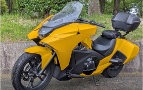 HONDA NM4 VULTUS -02 2019 RC82