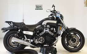YAMAHA VMAX 2000