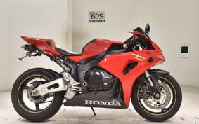 HONDA CBR1000RR 2006 SC57