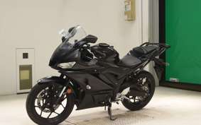 YAMAHA YZF R-3 2023 RH13J