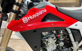 HUSQVARNA SM250R
