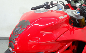DUCATI SUPER SPORT S 2017 VA01