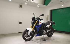 BMW F900R 2023