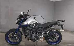 YAMAHA MT-09 RN34J