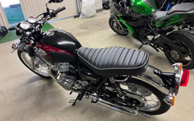 KAWASAKI W800 2025