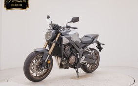 HONDA CB650R E-Clutch 2026 RH17