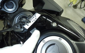 HONDA CB650R E-Clutch 2025 RH17