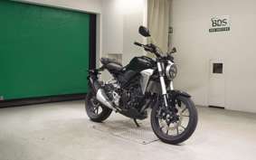 HONDA CB250RA 2016 MC52