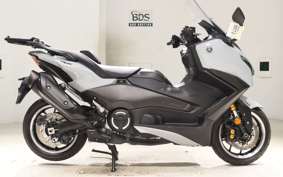 YAMAHA T-MAX 560 T 2025 SJ21J