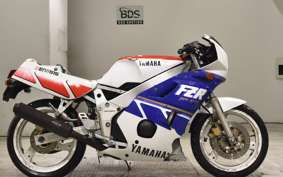 YAMAHA FZR400 1WG