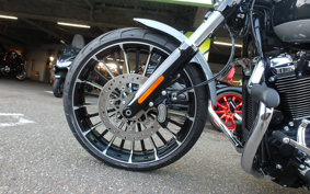 HARLEY FXBR 2025 YEZ