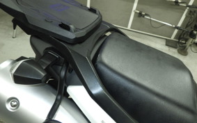 SUZUKI Vｽﾄﾛｰﾑ650 2009