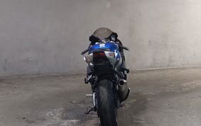 SUZUKI GSX-R750 2011 C4111
