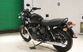 TRIUMPH BONNEVILLE T100 2016