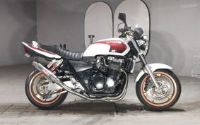 HONDA CB1300SF SUPER FOUR SC40
