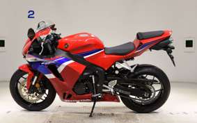 HONDA CBR600RR 2024 PC40