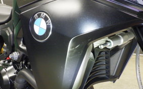 BMW F900R 2024