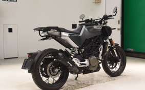 HUSQVARNA SVARTPILEN 401 2020