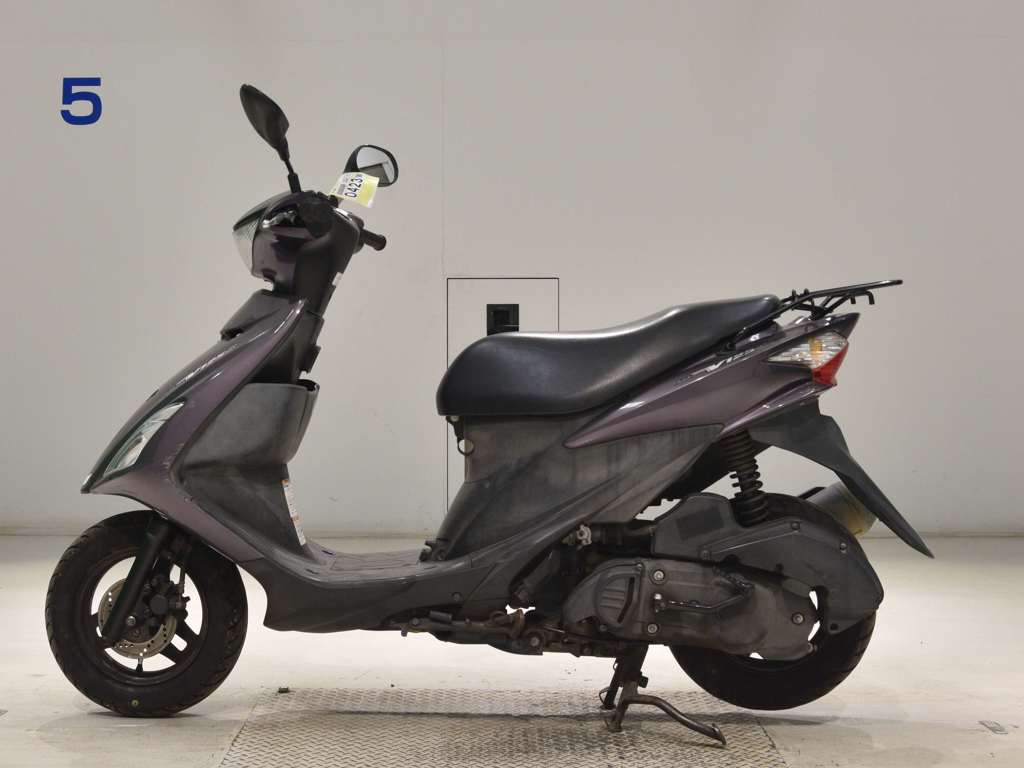 Фото Suzuki ADDRESS V125 S 2001 с японского аукциона