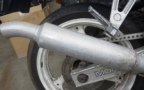 YAMAHA FZR400