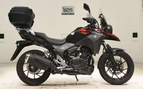 SUZUKI Vｽﾄﾛｰﾑ250A 2007