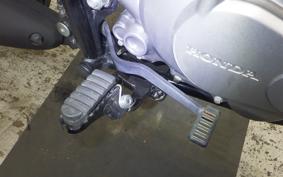 HONDA CB223S