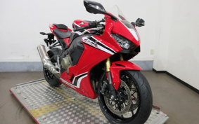 HONDA CBR1000RR 2019 SC77
