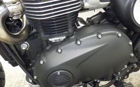 TRIUMPH STREET SCRAMBLER 2021