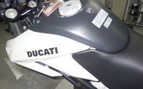 DUCATI HYPERMOTARD 796 2011
