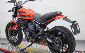 DUCATI SCRAMBLER SIXTY2 2018 KA00