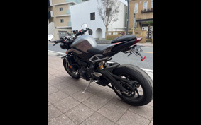 TRIUMPH  TRIUMPH  STREET  TRIPLE RS 2023 HDA614